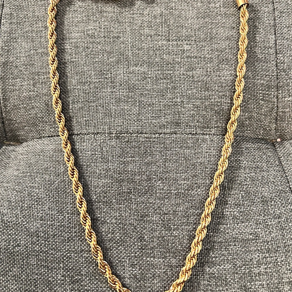 Elegant Gold Rope Chain Necklace